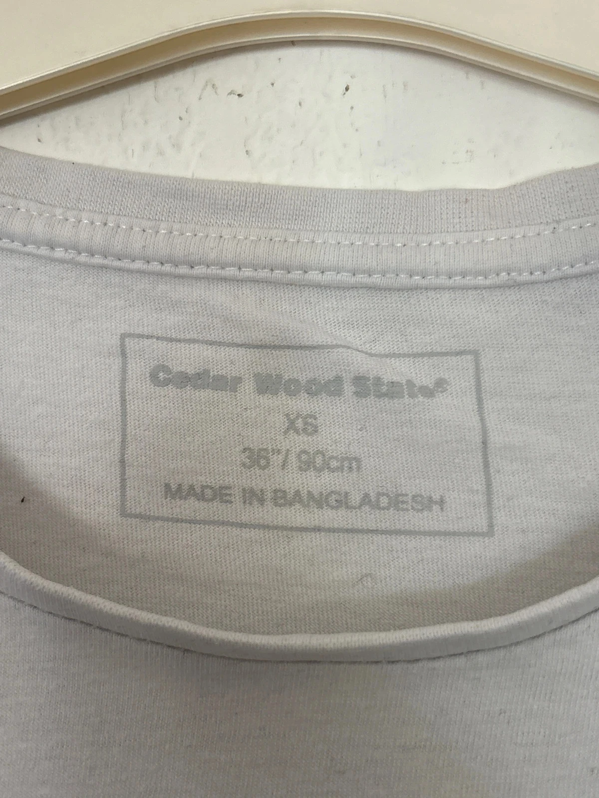 White t-shirt size XS – photo 3